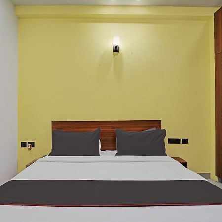 Hotel O Golden Admire Noida Zewnętrze zdjęcie